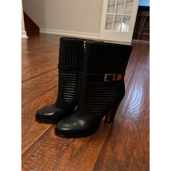 Vince Camuto VC Curtis Womens Boots/Bootie Size 6B Black Quilted Leather - Picture 1 of 5